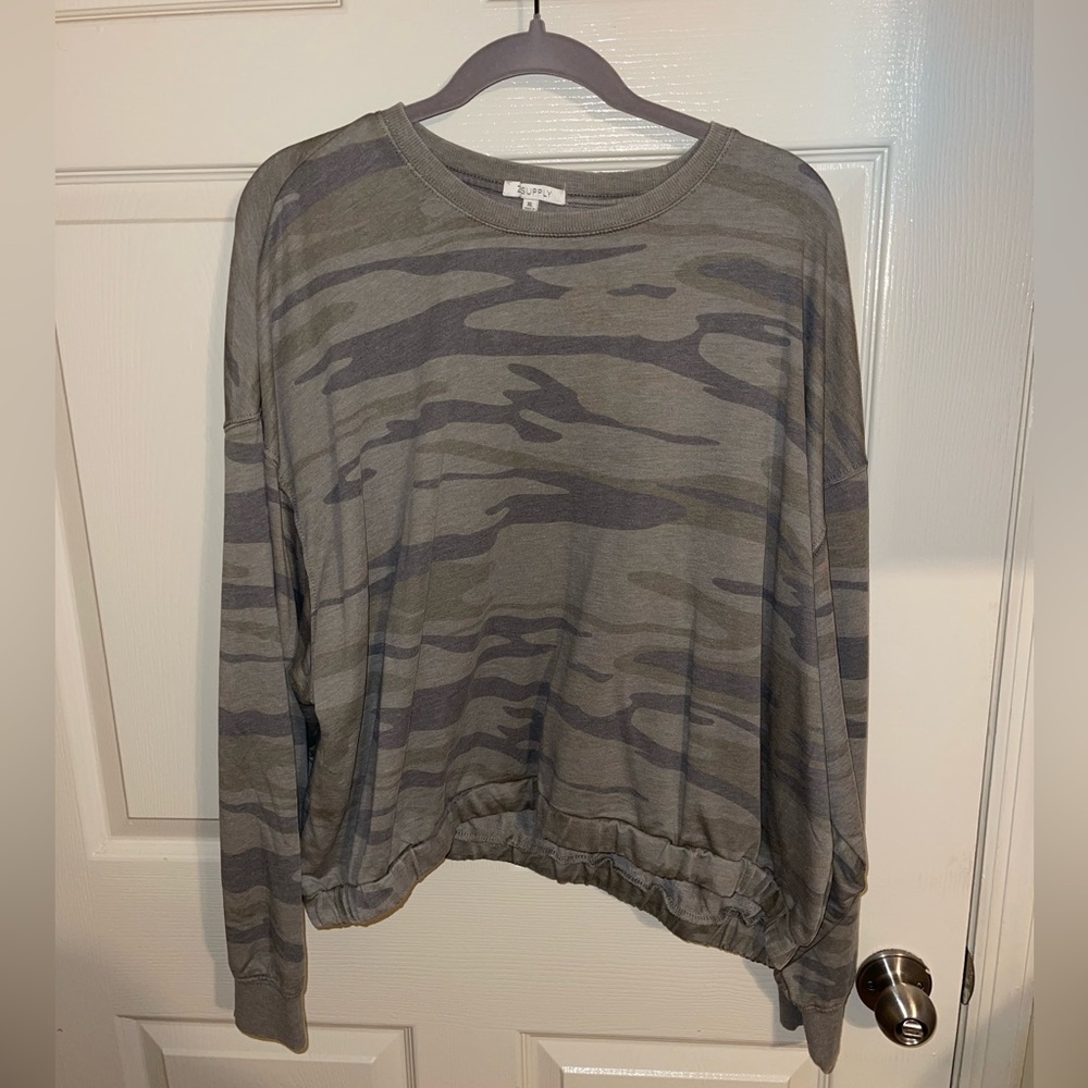 Z Supply Cropped Sweatshirt, size XL!